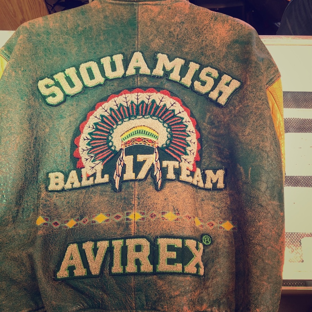 Suquamish avirex jacket l